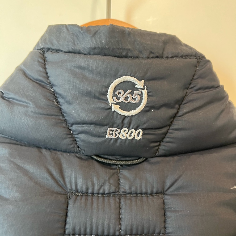Eddie Bauer Black Quilted Down-Style Vest - Picture 7 of 7